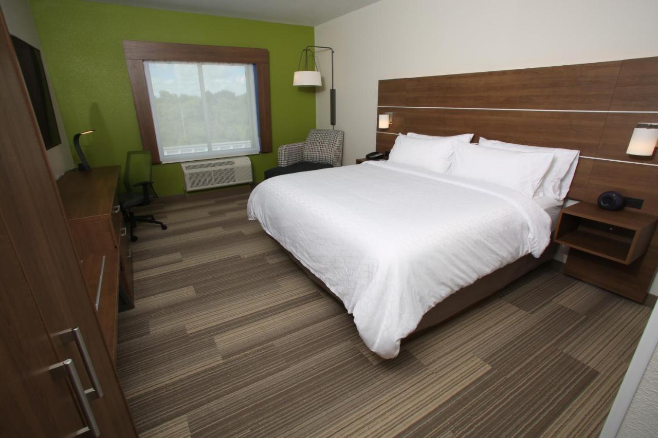 Holiday Inn Express - Mccook By Ihg Eksteriør billede