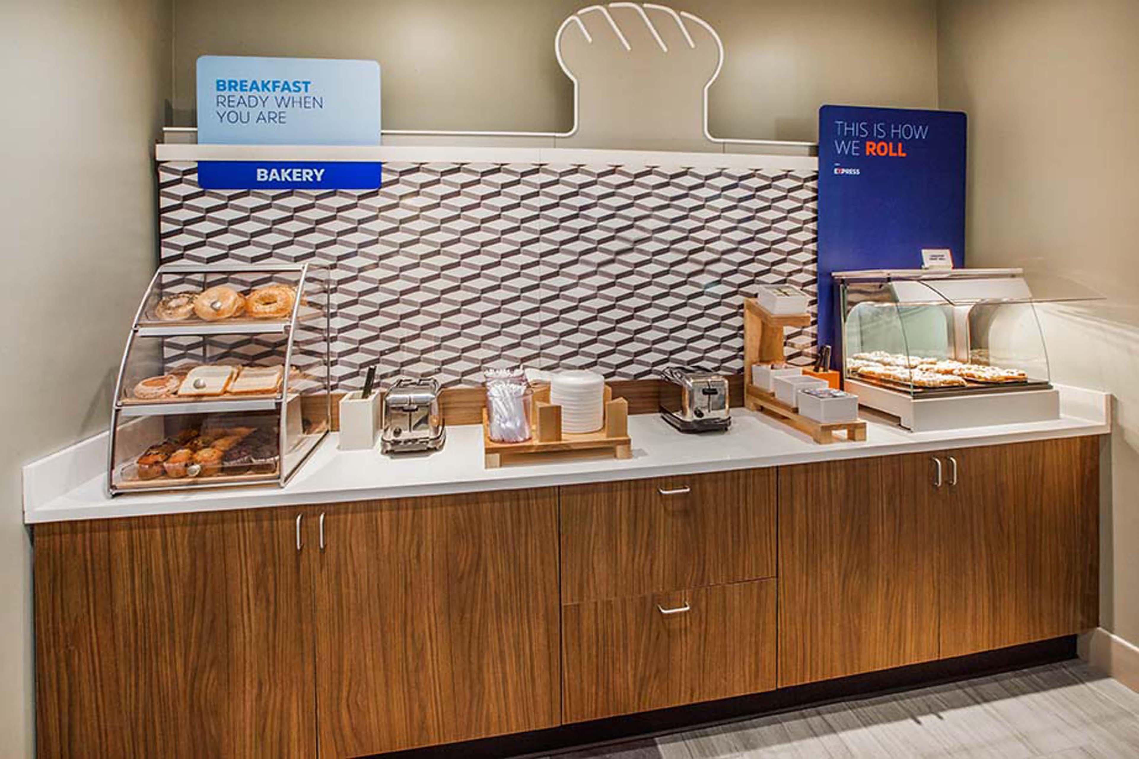 Holiday Inn Express - Mccook By Ihg Eksteriør billede